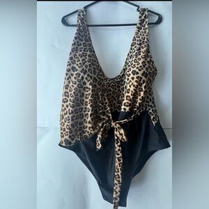 Summersalt Leopard Print and Black One Piece Swimsuit size 22